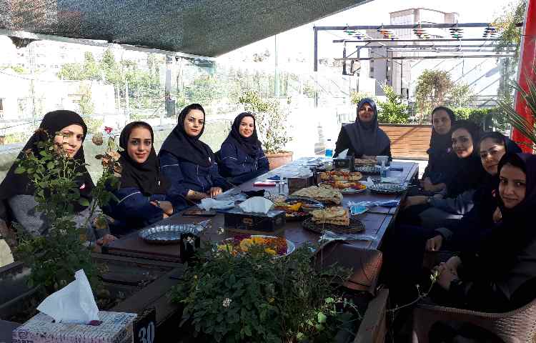 برگزاری جلسه شورای معلمان 6