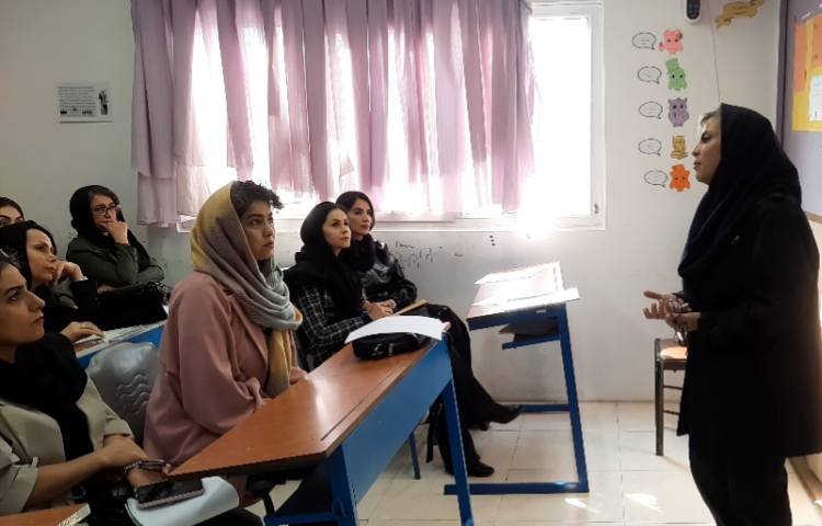 برگزاری جلسه مسئولین مدرسه و دبیران با اولیاء 5