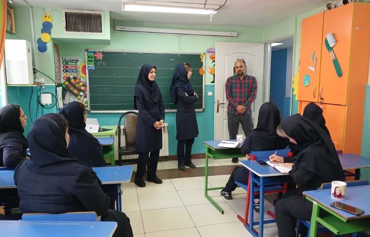 برگزاری جلسه هم‌اندیشی