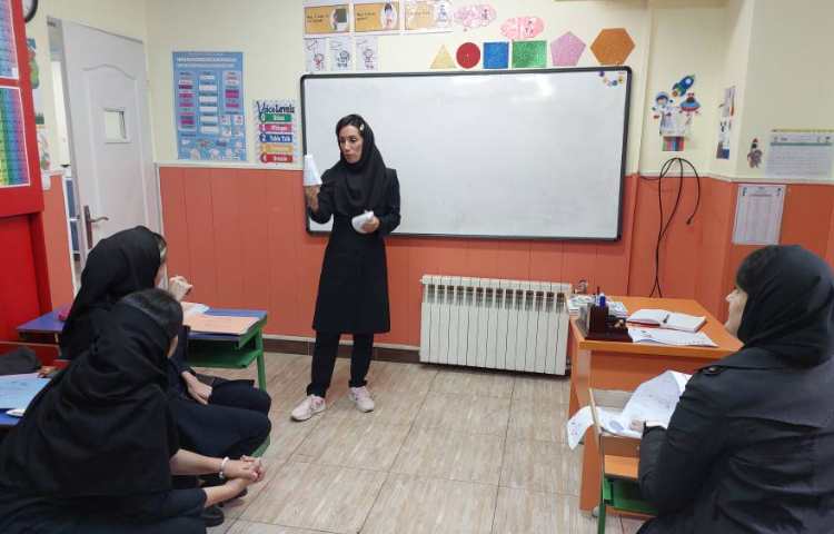 برگزاری جلسه گروه زبان work shop 1