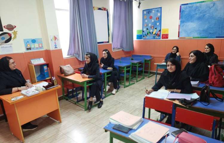 برگزاری جلسه گروه زبان work shop