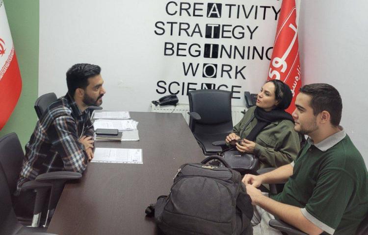 برگزاری جلسه‌ی ارائه کارنامه همگام دانش آموزان پایه یازدهم