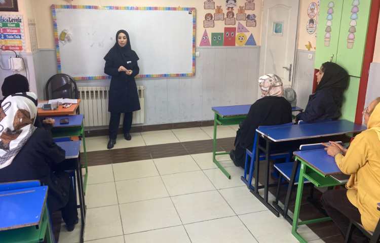 برگزاری جلسه ی اولیا و آموزگاران 6