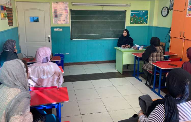 برگزاری جلسه ی اولیا و آموزگاران 9