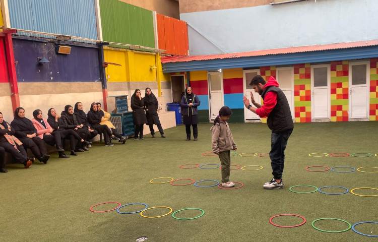 برگزاری دوره آموزشی ریتم و گیم ویژه پرسنل دبستان 1