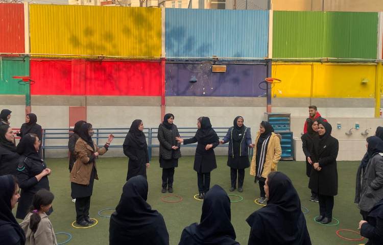 برگزاری دوره آموزشی ریتم و گیم ویژه پرسنل دبستان 16