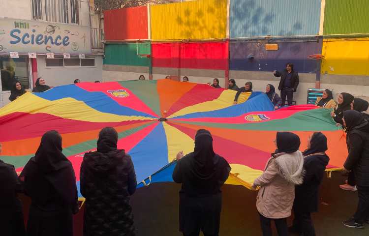 برگزاری دوره آموزشی ریتم و گیم ویژه پرسنل دبستان 19