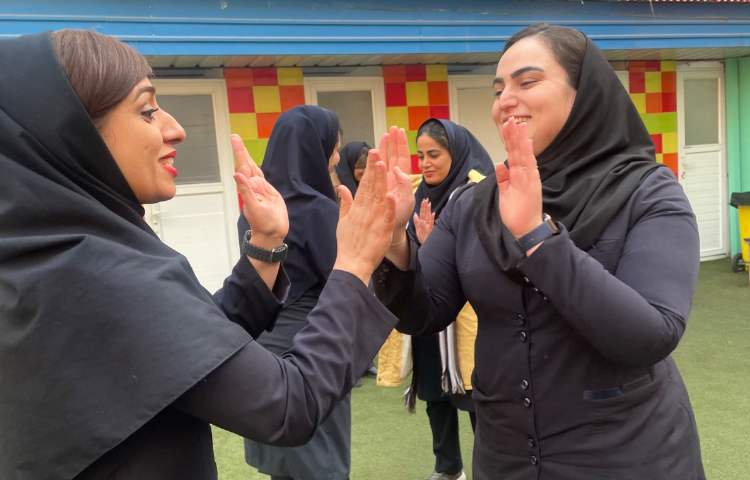 برگزاری دوره آموزشی ریتم و گیم ویژه پرسنل دبستان 21