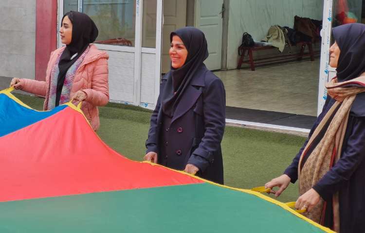 برگزاری دوره آموزشی ریتم و گیم ویژه پرسنل دبستان 22