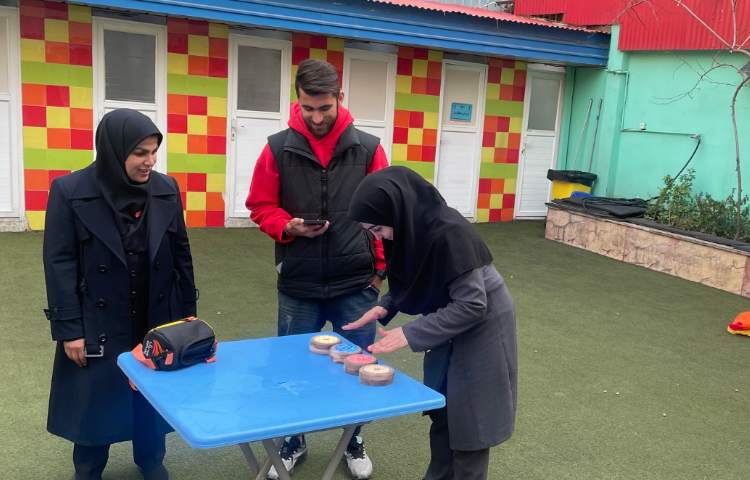 برگزاری دوره آموزشی ریتم و گیم ویژه پرسنل دبستان 7