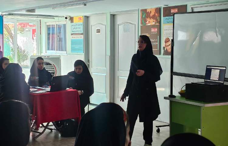 برگزاری دوره CPD ( آموزش معلم های زبان) 5