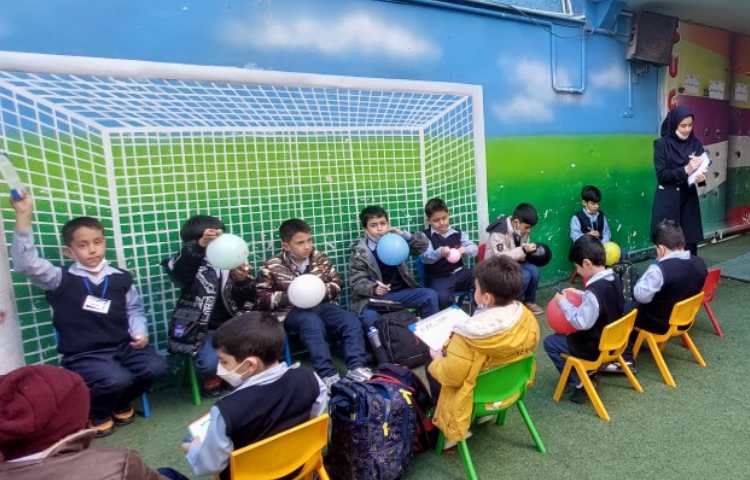 برگزاری دیکته بادکنکی زبان انگلیسی در پایه دوم 1