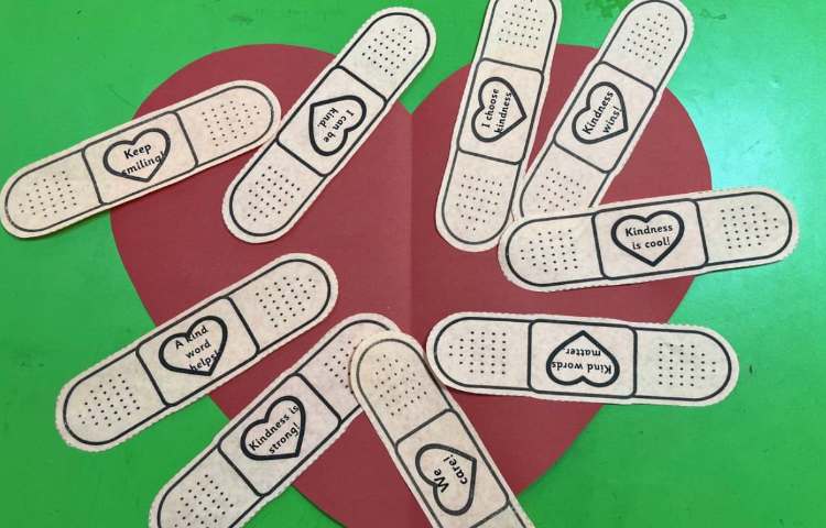 برگزاری روز جهانی مهربانی و یادگیری مفهوم محبت در زنگ زبان عمومی/World Kindness Day!