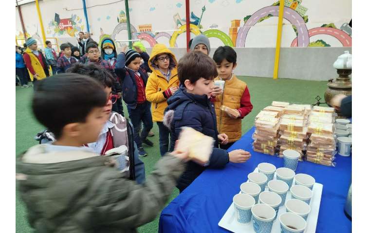 برگزاری روز جهانی چای و توزیع میانوعده همراه با چای 15