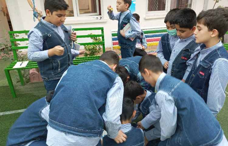 برگزاری زنگ علوم در حیاط مدرسه و انجام پیش بینی کنید اول درس زنگ علوم 1