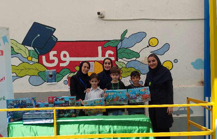 برگزاری سشنبه های داغ و اهدای جوایز به دانش آموزان 2