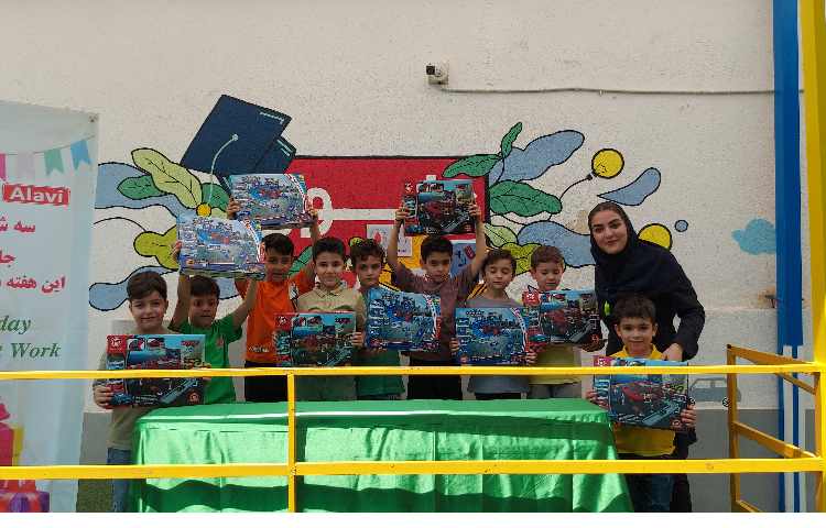 برگزاری سشنبه های داغ و اهدای جوایز به دانش آموزان 3