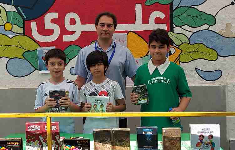 برگزاری سشنبه های داغ و اهدای جوایز به دانش آموزان 7