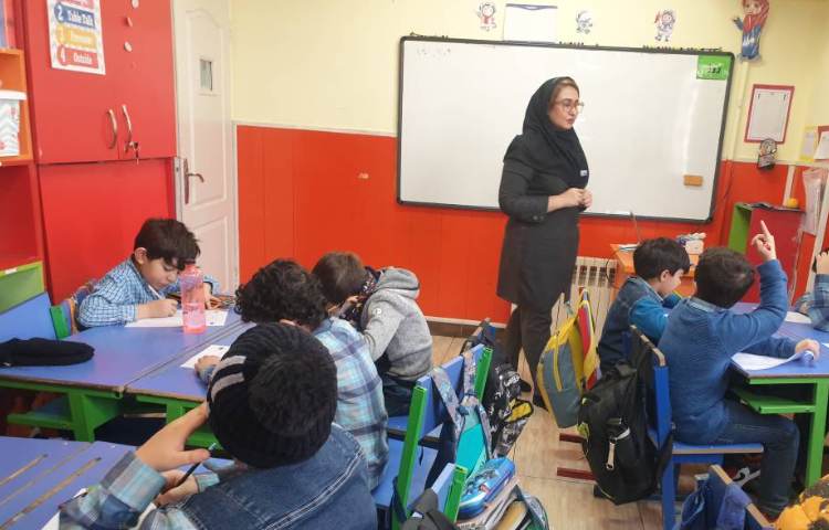 :برگزاری سنجش میان ترم زبان 8