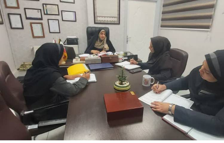 برگزاری شورای حوزه ی نظامت با حضور مدیریت دبستان و معاون انضباطی 6