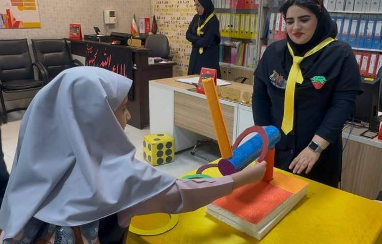 برگزاری صبحگاه دپارتمان زبان 4
