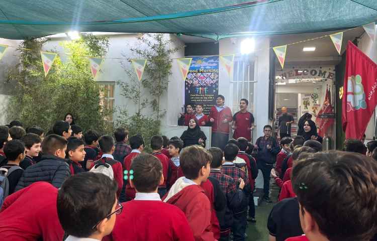 برگزاری صبحگاه زبانی توسط تیم زبان 6