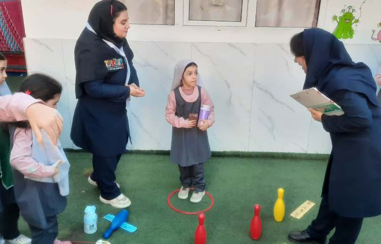 برگزاری صبحگاه زبانی هفته ملی علوم و غوطه وری زبان 2