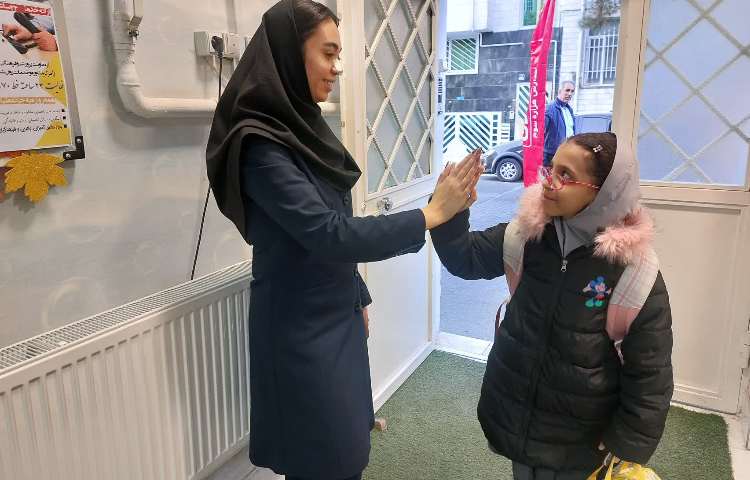 برگزاری صبحگاه و غوطه وری دپارتمان زبان 1