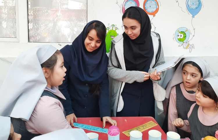 برگزاری صبحگاه و غوطه وری دپارتمان زبان 10