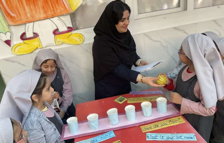 برگزاری صبحگاه و غوطه وری دپارتمان زبان 13