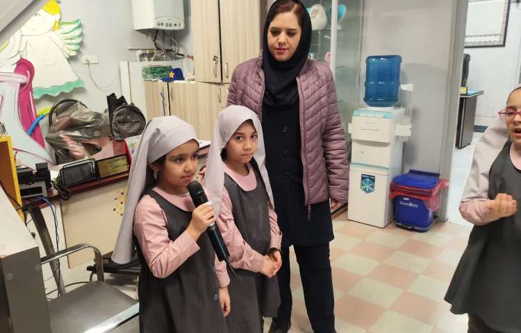 برگزاری صبحگاه و غوطه وری دپارتمان زبان 2