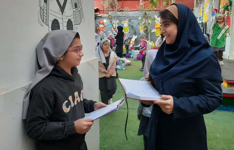 برگزاری صبحگاه و غوطه وری دپارتمان زبان 4