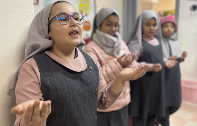 برگزاری صبحگاه و غوطه وری دپارتمان زبان 5