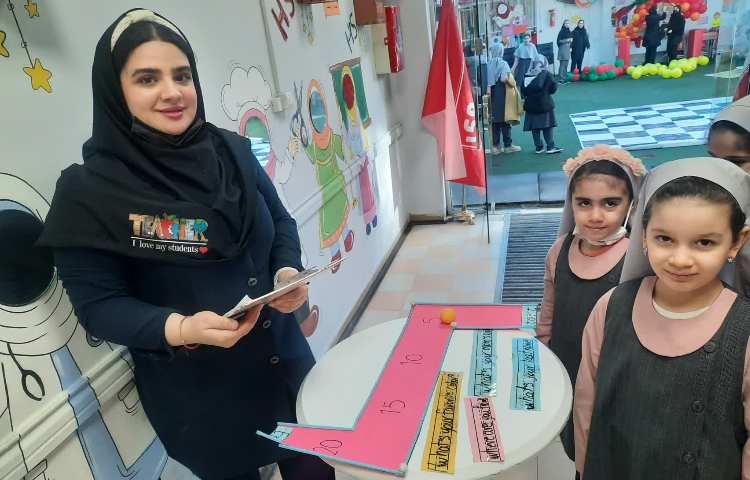 برگزاری صبحگاه و غوطه وری دپارتمان زبان 7