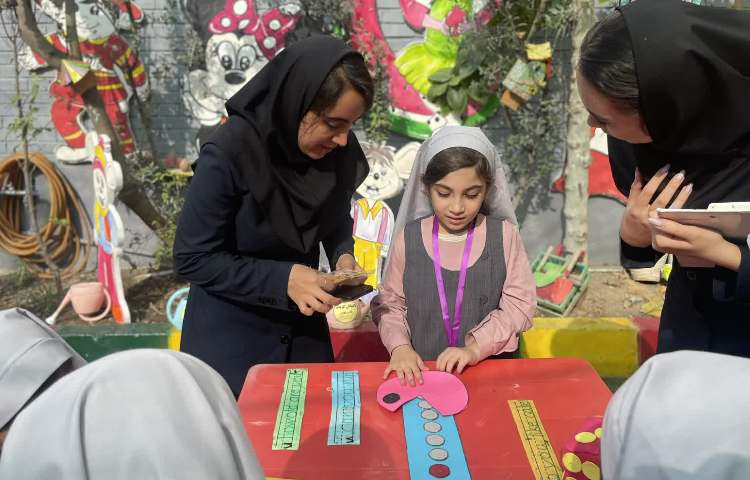 برگزاری صبحگاه و غوطه وری دپارتمان زبان 8