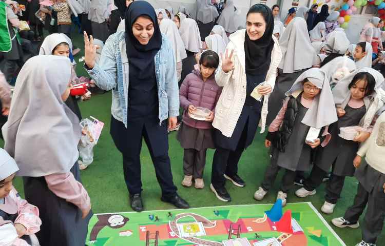 برگزاری صبحگاه و غوطه وری دپارتمان زبان