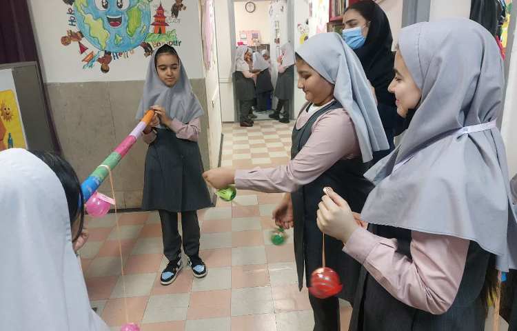 برگزاری صبحگاه و غوطه وری دپارتمان زبان