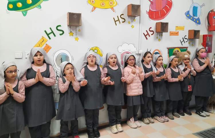 برگزاری صبحگاه و غوطه وری دپارتمان زبان