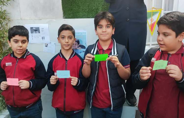 برگزاری صبح‌گاه زبانی توسط تیم زبان 2