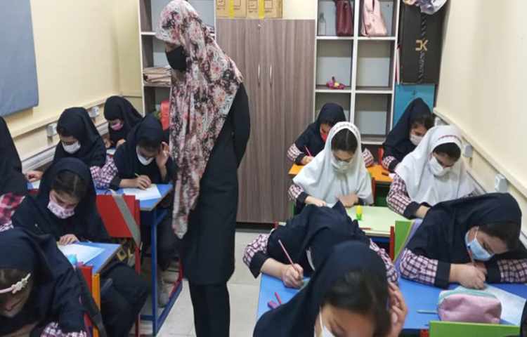 برگزاری طرح سنجش درس ریاضیات مدادقرمز4 4