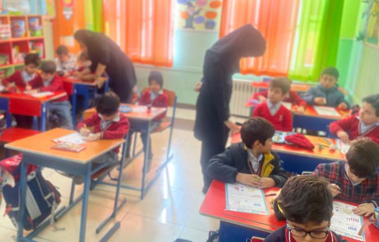 برگزاری طرح سنجش مداد سیاه 1 درس ریاضی 25