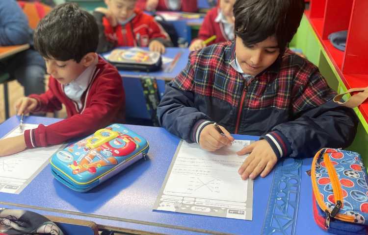 برگزاری طرح سنجش مداد سیاه 1 درس فارسی ویژه پایه های اول و دوم 15