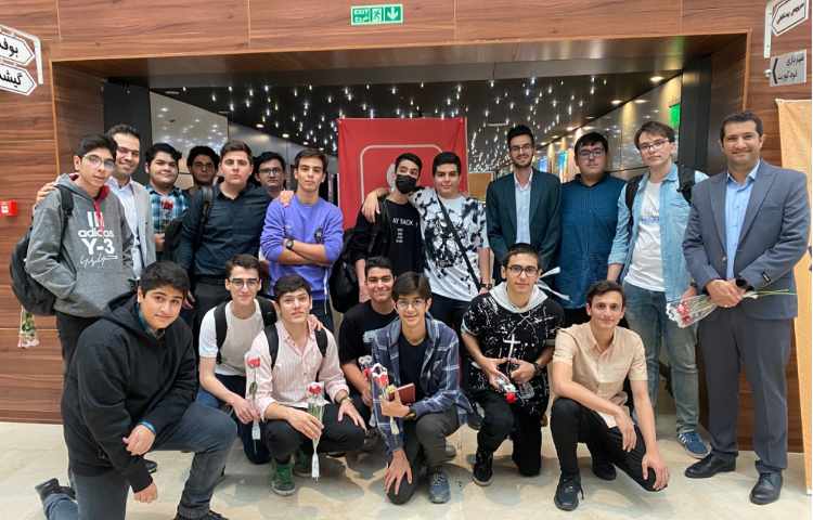 برگزاری مراسم تجلیل از نفرات برتر کنکور 1402