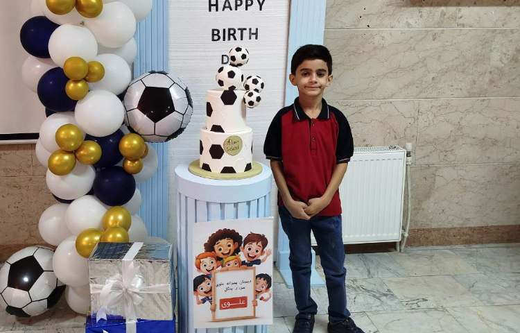 برگزاری مراسم تولد دانش آموزان مهرماهی 12