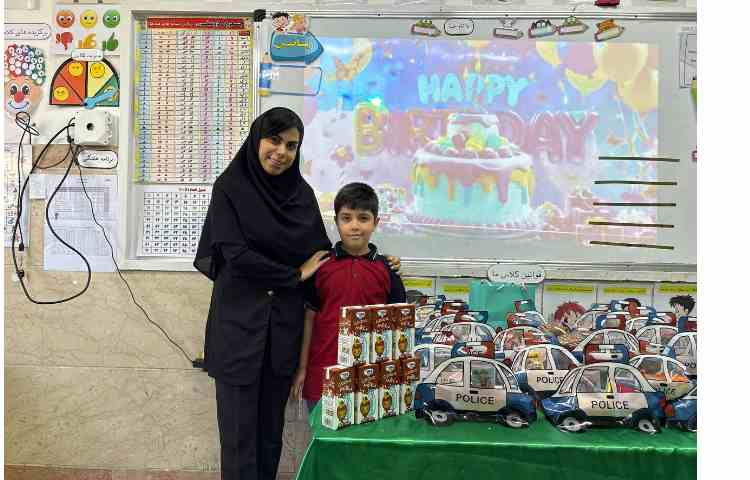 برگزاری مراسم تولد دانش آموزان مهرماهی 24