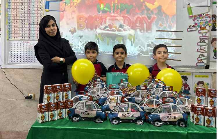 برگزاری مراسم تولد دانش آموزان مهرماهی 26