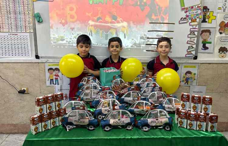 برگزاری مراسم تولد دانش آموزان مهرماهی 33