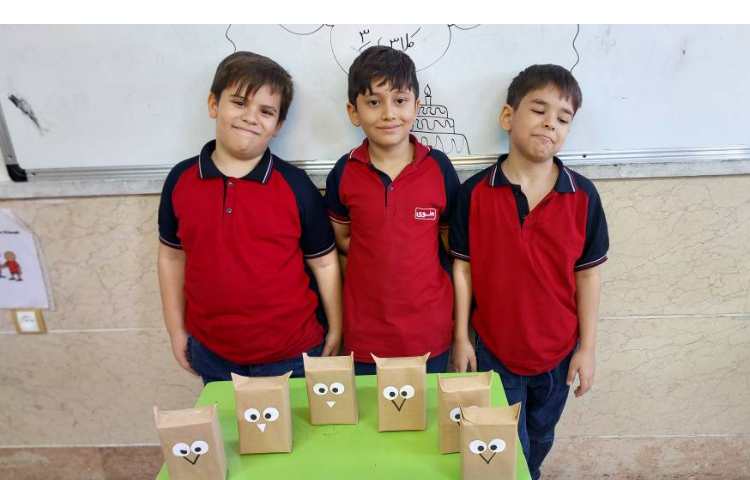 برگزاری مراسم تولد دانش آموزان مهرماهی 38