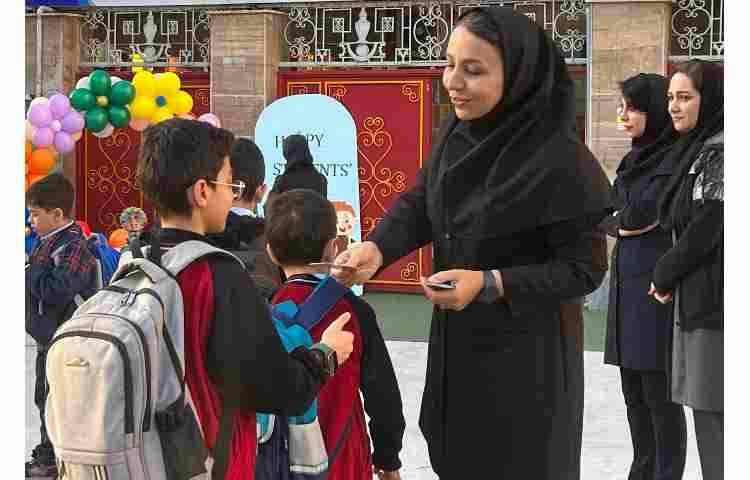 برگزاری مراسم روز دانش آموز و اهدای جوایز 35