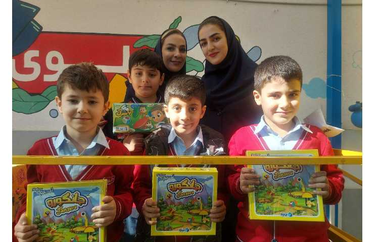 برگزاری مراسم سه شنبه داغ و اهدای جوایز دانش آموزان برتر 15